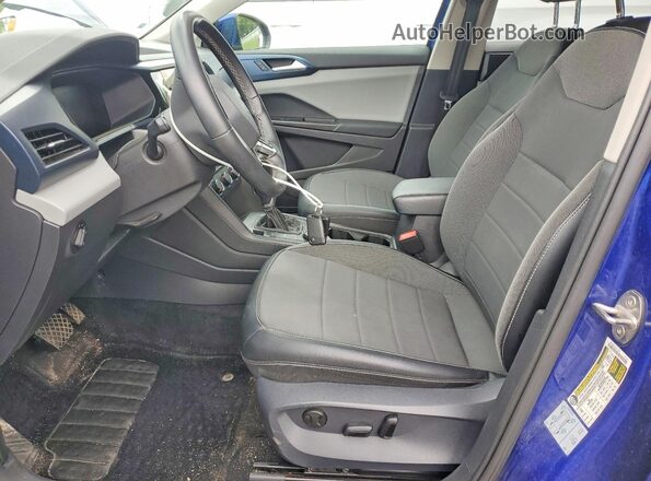 3VVWX7B2XNM042159 2022 VOLKSWAGEN TAOS Blue Vista interior delantera