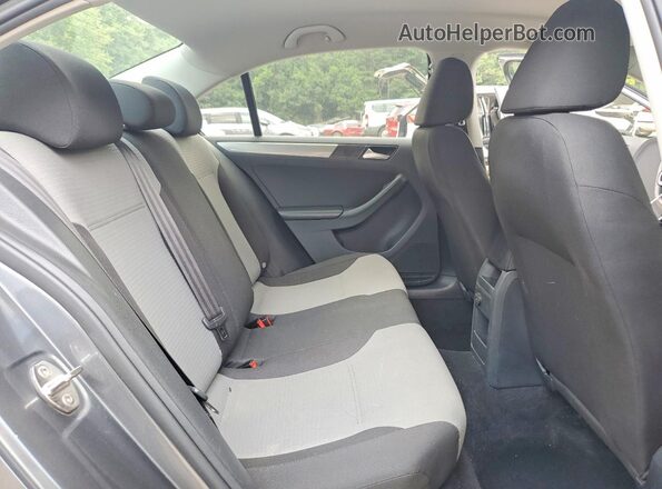 3VW2B7AJ1HM392852 2017 VOLKSWAGEN JETTA Серый Вид задних сидений