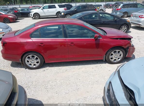 3VW2B7AJ2HM345751 2017 VOLKSWAGEN JETTA Темно-бордовый Вид задней части салона