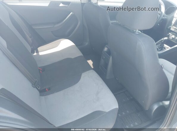 3VW2B7AJ2JM228161 2018 VOLKSWAGEN JETTA Gray Widok naklejki z numerem VIN