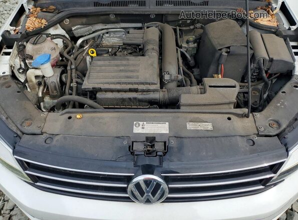 3VW2B7AJ3HM203733 2017 VOLKSWAGEN JETTA White Вид задньої частини салону