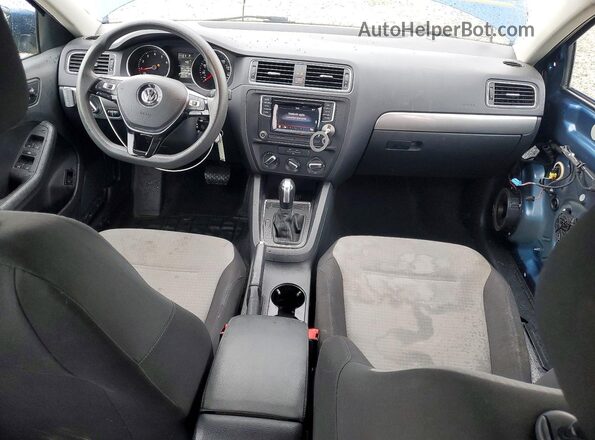 3VW2B7AJ4HM239057 2017 VOLKSWAGEN JETTA Blue Առջևի վահանակի տեսք