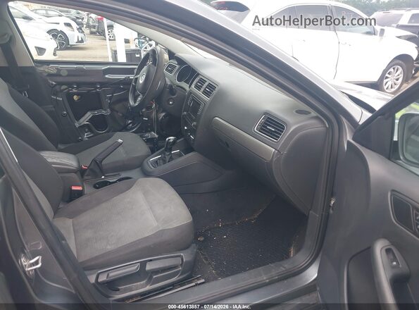 3VW2B7AJ4HM404377 2017 VOLKSWAGEN JETTA Gray Vista interior delantera