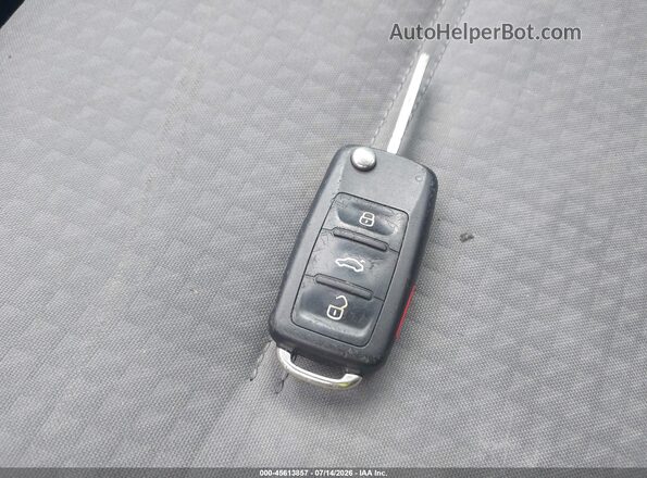 3VW2B7AJ4HM404377 2017 VOLKSWAGEN JETTA Gray Vista del salpicadero