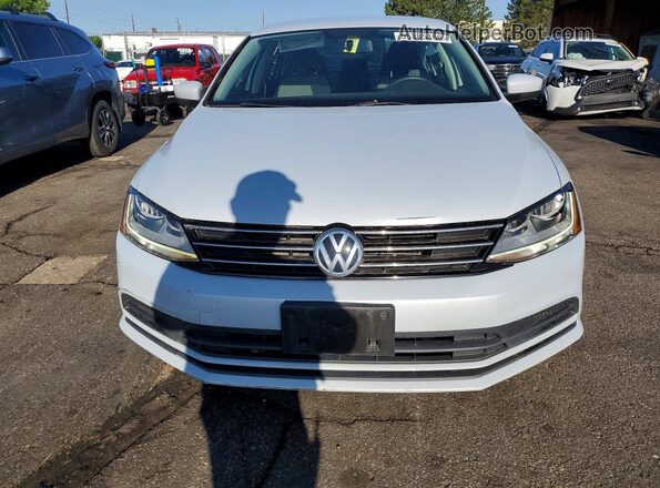 3VW2B7AJ5HM293421 2017 VOLKSWAGEN JETTA Gray Widok z przodu