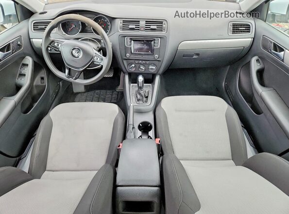 3VW2B7AJ5HM356730 2017 VOLKSWAGEN JETTA White Вид панелі приладів