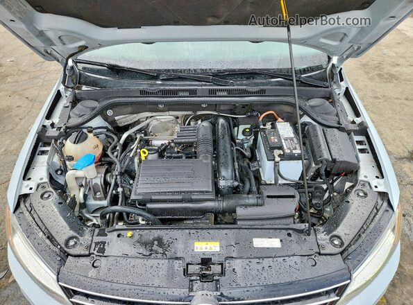 3VW2B7AJ5HM356730 2017 VOLKSWAGEN JETTA White Вид задньої частини салону