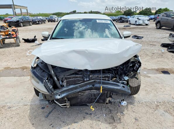 3VW2B7AJ6JM203912 2018 VOLKSWAGEN JETTA Белый Вид спереди