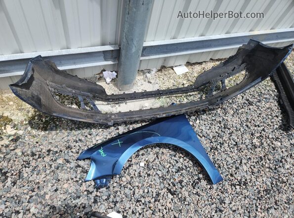 3VW2B7AJ7JM243545 2018 VOLKSWAGEN JETTA Blue Engine compartment view