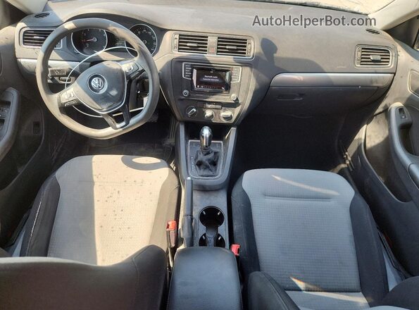 3VW2B7AJ8HM253074 2017 VOLKSWAGEN JETTA Gray Vista del salpicadero