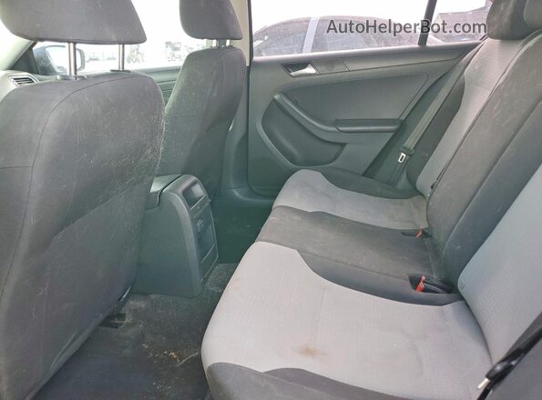 3VW2B7AJ9HM267484 2017 VOLKSWAGEN JETTA Blue Widok tylnych siedzeń