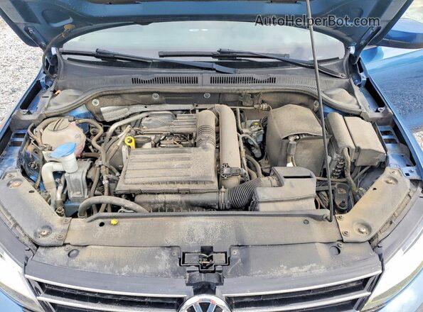 3VW2B7AJ9HM404018 2017 VOLKSWAGEN JETTA Blue Rear interior view