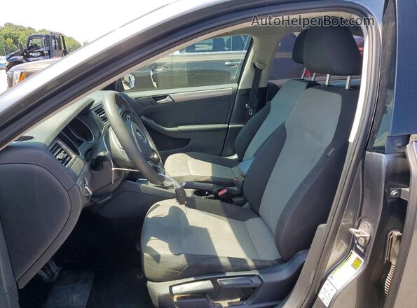 3VW2B7AJ9JM220686 2018 VOLKSWAGEN JETTA Gray Vista interior delantera