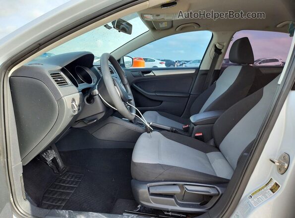 3VW2B7AJXHM268983 2017 VOLKSWAGEN JETTA White Vista interior delantera
