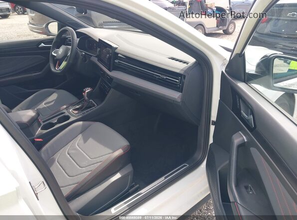 3VW2M7BU4TM030607 2026 VOLKSWAGEN JETTA White Սալոնի դիմացի տեսք