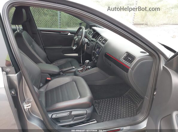 3VW4T7AJ4HM291343 2017 VOLKSWAGEN JETTA Gray Front interior view