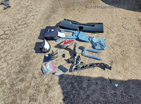 3VW4T7AJ6JM224281 2018 VOLKSWAGEN JETTA Black Widok komory silnika