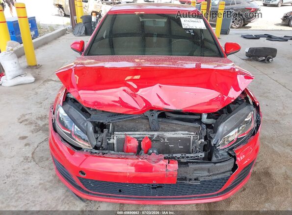 3VW4T7AUXHM076155 2017 VOLKSWAGEN GOLF Red Вид задньої частини салону