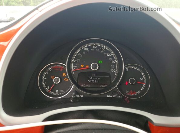 3VW517AT2HM823149 2017 VOLKSWAGEN BEETLE Orange Widok zestawu wskaźników
