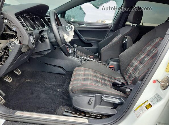 3VW547AU3JM273496 2018 VOLKSWAGEN GTI White Widok wnętrza z przodu