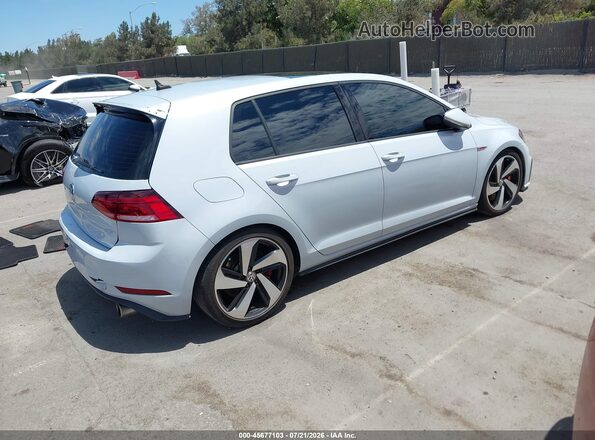 3VW547AU4JM290808 2018 VOLKSWAGEN GOLF Белый Задняя правая четверть