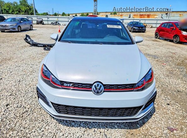 3VW547AU7JM282914 2018 VOLKSWAGEN GTI Silver Widok z przodu