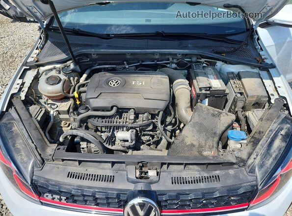 3VW547AU7JM282914 2018 VOLKSWAGEN GTI Silver Widok wnętrza z tyłu