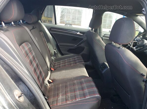 3VW547AU9HM002212 2017 VOLKSWAGEN GTI Charcoal Вид задніх сидінь