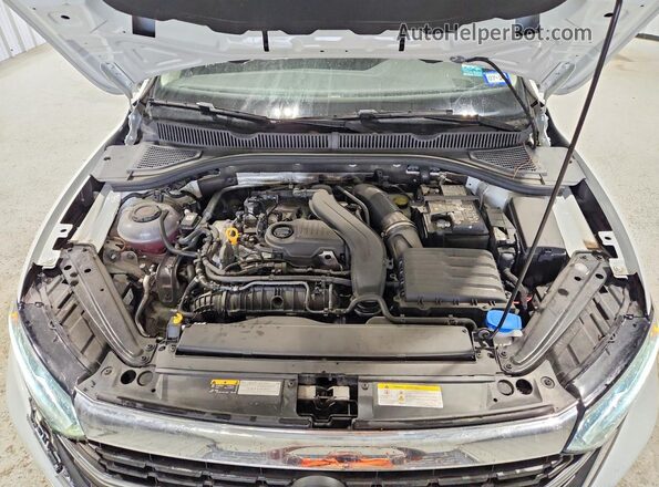 3VW5M7BU8RM095840 2024 VOLKSWAGEN JETTA White Սալոնի հետևի տեսք