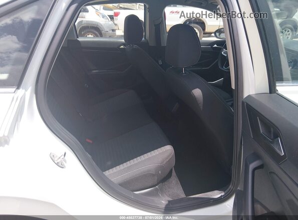 3VW5M7BU9RM057582 2024 VOLKSWAGEN JETTA White VIN կոդի պիտակի տեսք