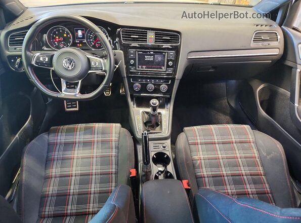 3VW5T7AU7LM005377 2020 VOLKSWAGEN GTI Black Առջևի վահանակի տեսք
