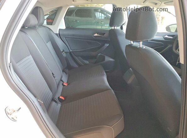 3VW5W7BU4TM040979 2026 VOLKSWAGEN JETTA White Vista de los asientos traseros