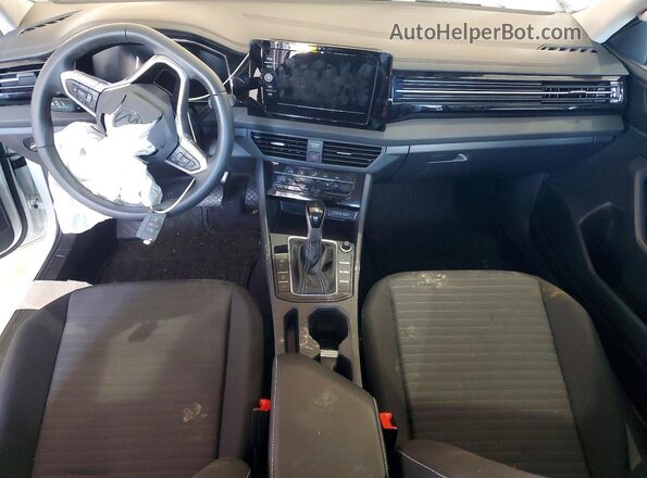 3VW5W7BU8TM002171 2026 VOLKSWAGEN JETTA White Widok deski rozdzielczej