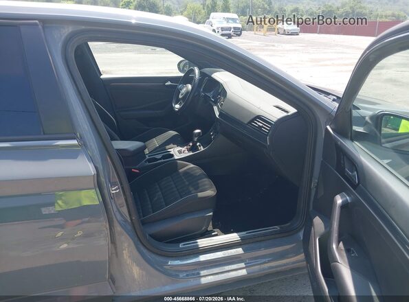3VW6T7BU3LM003757 2020 VOLKSWAGEN JETTA Gray Front interior view