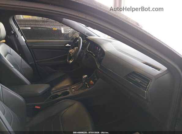 3VW6T7BUXMM021383 2021 VOLKSWAGEN JETTA Черный Вид салона спереди