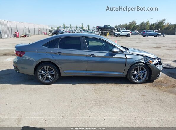 3VW7M7BU1PM049580 2023 VOLKSWAGEN JETTA Серый Вид задней части салона