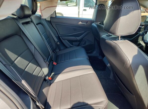 3VW7M7BU2PM013400 2023 VOLKSWAGEN JETTA Silver Rear seats view