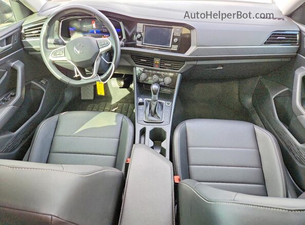 3VW7M7BU3RM005034 2024 VOLKSWAGEN JETTA Black წინა პანელის ხედი