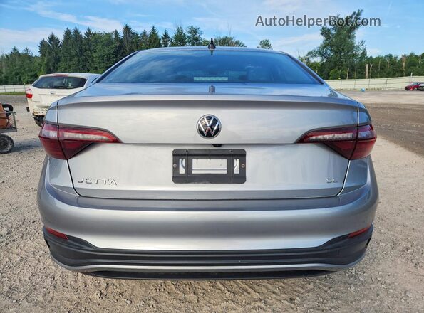 3VW7M7BU6PM026859 2023 VOLKSWAGEN JETTA Silver Հետևի տեսք