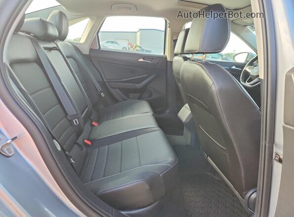 3VW7M7BU6PM026859 2023 VOLKSWAGEN JETTA Silver Հետևի նստատեղերի տեսք