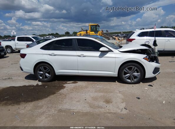 3VW7M7BU8RM073684 2024 VOLKSWAGEN JETTA Белый Вид задней части салона