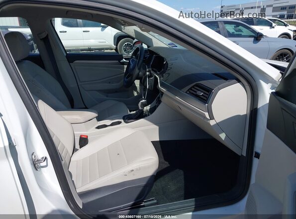 3VW7M7BUXRM027743 2024 VOLKSWAGEN JETTA Белый Вид салона спереди