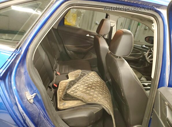 3VW7M7BUXRM031629 2024 VOLKSWAGEN JETTA Blue Rear seats view