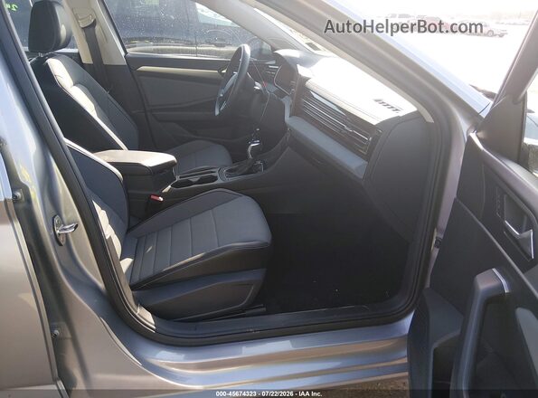 3VW7W7BU9TM002219 2026 VOLKSWAGEN JETTA Silver Vista interior delantera