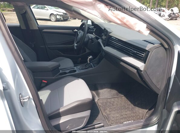3VW7W7BU9TM076711 2026 VOLKSWAGEN JETTA Light Blue წინა სალონის ხედი