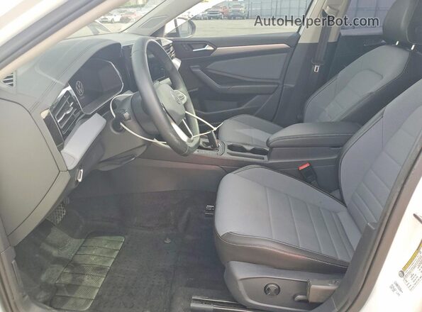 3VW7X7BU3SM035633 2025 VOLKSWAGEN JETTA White Սալոնի դիմացի տեսք