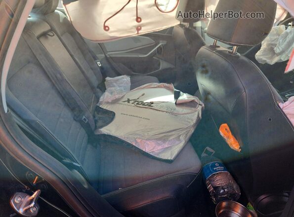 3VW7X7BU6SM093302 2025 VOLKSWAGEN JETTA Black Հետևի նստատեղերի տեսք