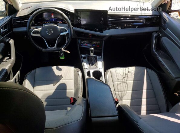 3VW7X7BU9SM031702 2025 VOLKSWAGEN JETTA Silver წინა პანელის ხედი