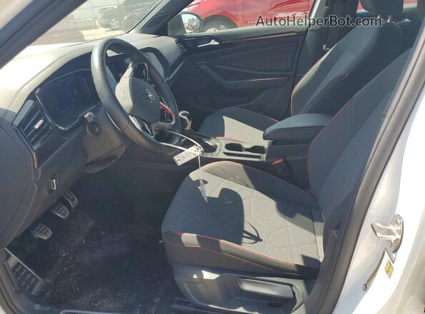 3VW8T7BU2RM027114 2024 VOLKSWAGEN JETTA White Vista interior delantera