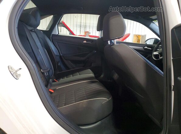 3VWAM7BU3NM019662 2022 VOLKSWAGEN JETTA White Rear seats view